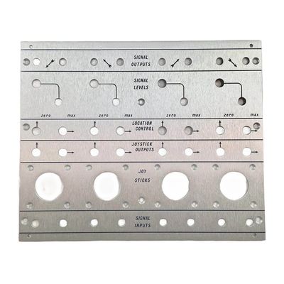 İyi ısı dayanıklılığı olan fırçalı alüminyum ön panel bileşik