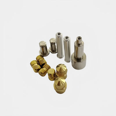 CNC Dönüştürme Parçaları Dönüştürülmüş Yakalar ve Düğmeler Saten Nikel Dönüştürülmüş Fındıklar
