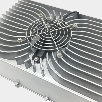 Endüstriyel uygulamalarda elektronik cihazlar için yüksek dayanıklılıklı alüminyum alaşımı döşeme dökme ısı lavabosu