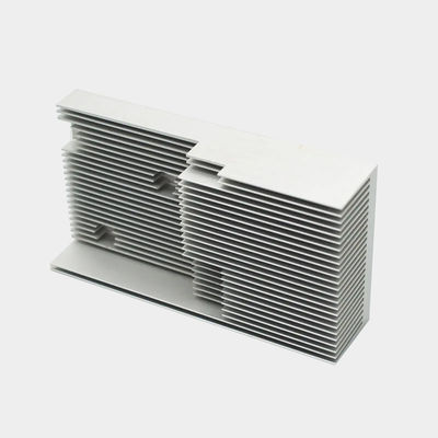 Endüstriyel Ekstrüzyon Metal Sıcaklık Lavabosu Özelliklendirilebilir Genişliği ve Borma Tapping Anodizasyon